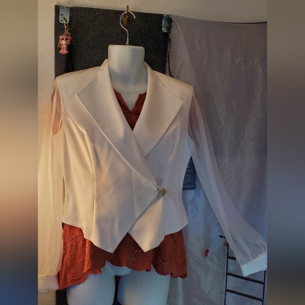 Elegant J. R. Nites By Caliendo White Blazer with Sheer Sleeves - Picture 3 of 11
